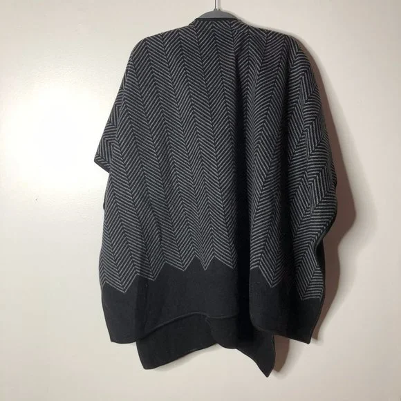 Ike Behar Reversible Gray & Black Poncho Ruana - Picture 3 of 6